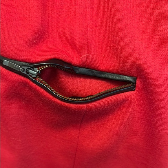 Planet Red Tailored Blazer, lined Sleek Collarless Design and zip pockets - Picture 9 of 14